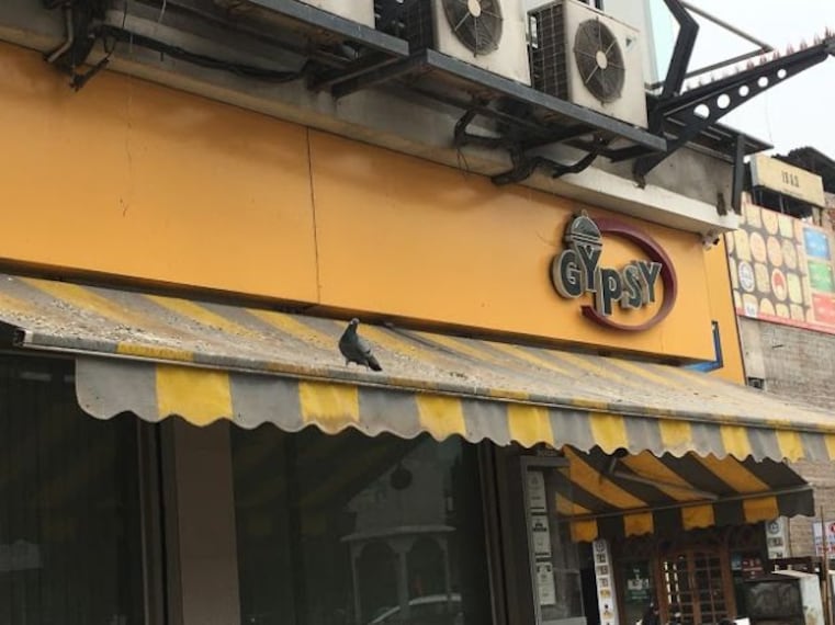 Gypsy Dining Hall-3